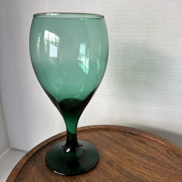 Set of 4  Vintage Libbey Teardrop Juniper Green Wine Goblets Glasses Gold Rims - Picture 12 of 16